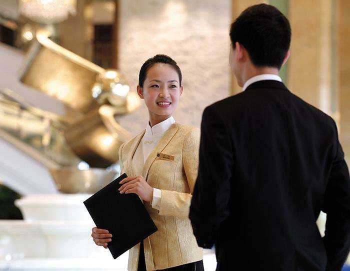 前厅部员应有之仪容及礼貌 资料下载 明软酒店管理系统